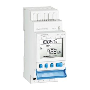 Solar Digitale schakelklok voor paneelbouw 35mm 230 V 172411pro4