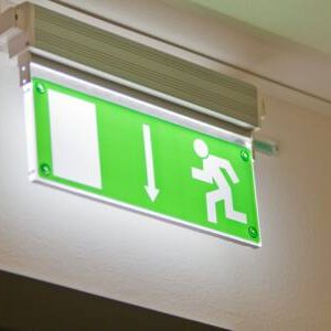 ONE WAY LED arm. 20Mtr IP40, 125lm, ATS, incl 3 pictogrammen
